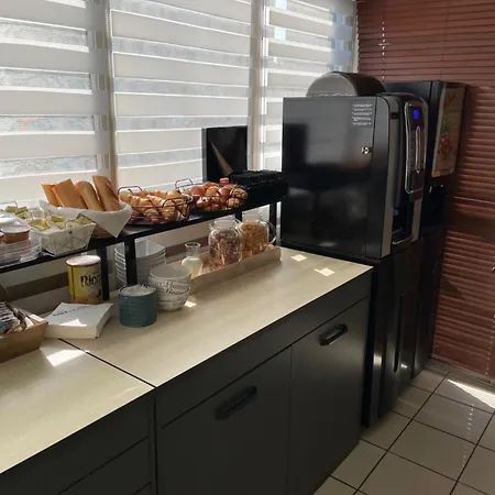 Brit Otel Cherbourg-en-Cotentin