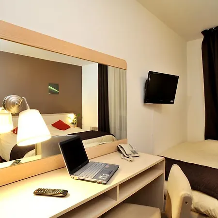 Otel Brit Cherbourg-en-Cotentin