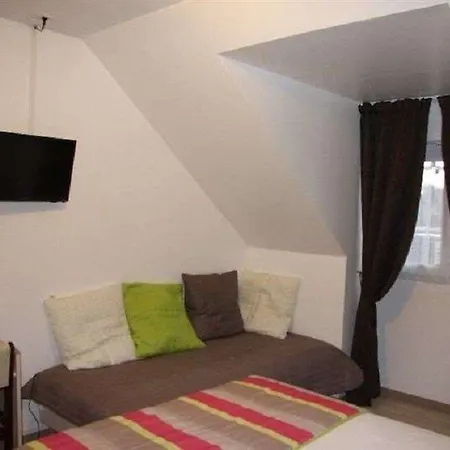 Brit 2* שרבורג