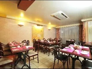 Brit מלון 2*